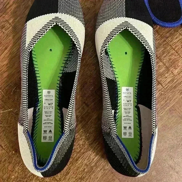 Rothy’s Retired Bluffalo White and Black Plaid Flats - Picture 8 of 9